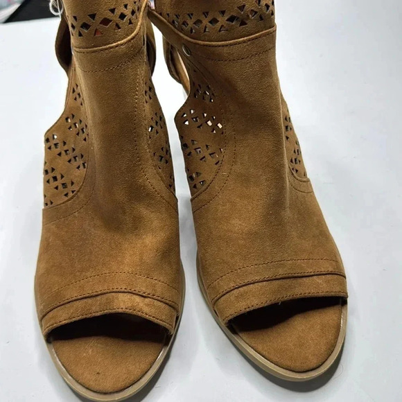 American Eagle size 11 platform sandals with block heels in tan - Picture 8 of 8